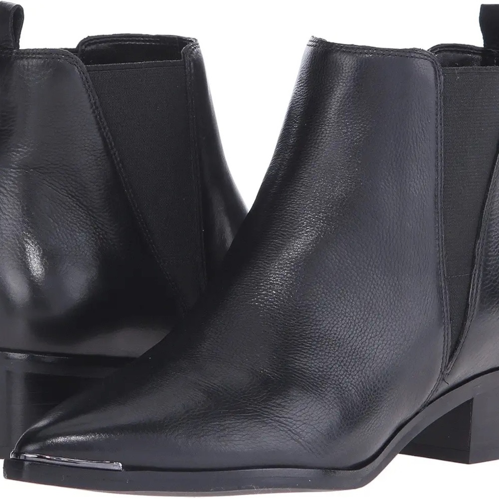 Marc Fisher // Yale Chelsea Ankle Boot // Size 7